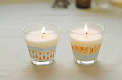 Velas decoradas con cinta de tela adhesiva o fabric tape