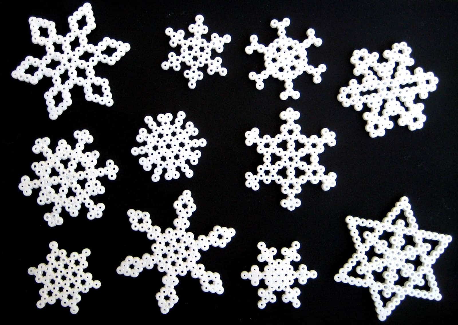 Encantador Dibujos Navidenos A Color #3: Copos-de-nieve.jpg Encantador Dibujos Navidenos A Color #3: Copos-de-nieve.jpg