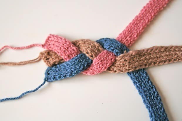 Diadema de forma trenza