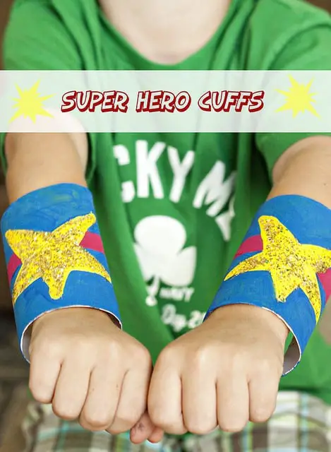 brazaletes de superheroe