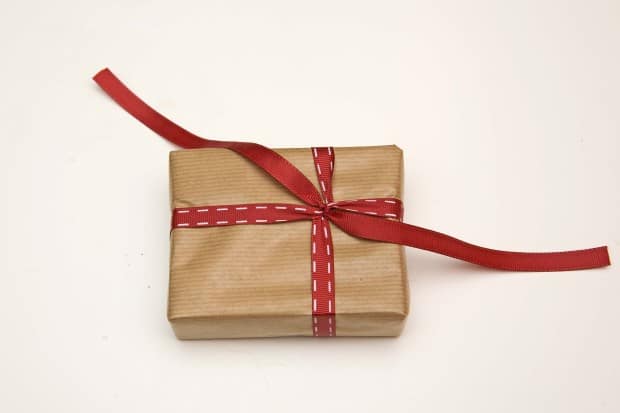 Envolver-regalos-navidad-2